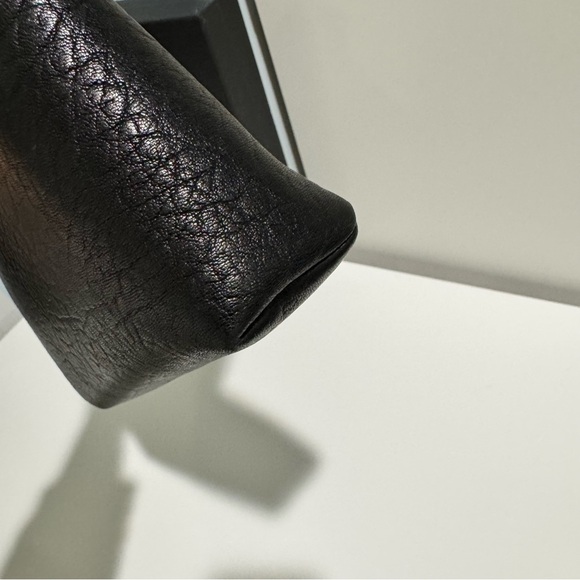 Saint Laurent Cassandre Large Envelope Pouch Clutch - Picture 5 of 8